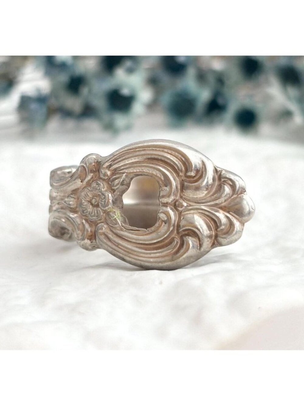 Spoon Wrap Around Silver Toned Art Nouveau Chunky Vintage Ring - sz 6.75